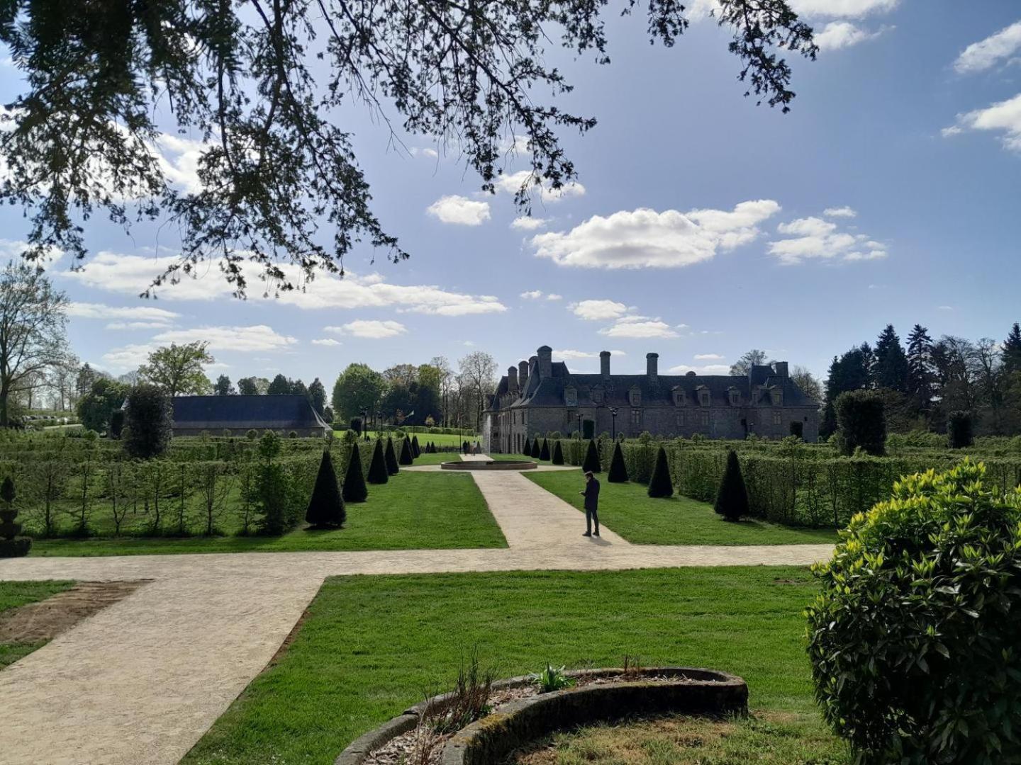 Bazouges-la-PérouseLe Jardin De Quercus住宿加早餐旅馆 外观 照片